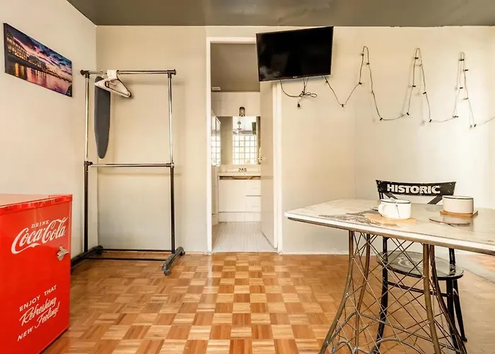 Capsule hotel Del Lofts *